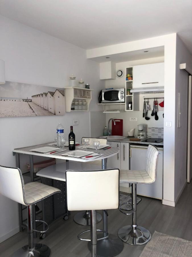 Charmant Studio A Cros De Cagnes Kültér fotó