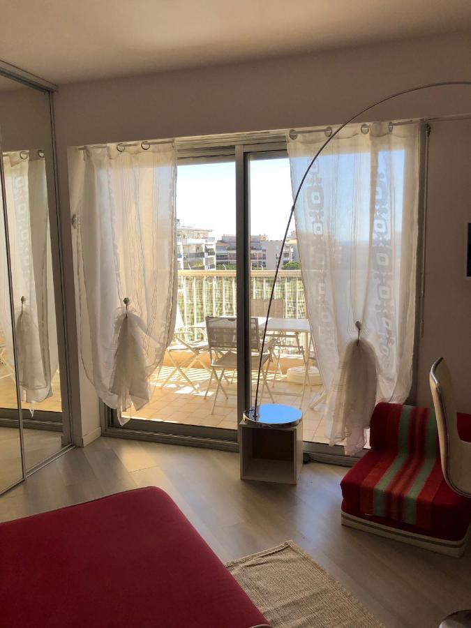 Charmant Studio A Cros De Cagnes Kültér fotó
