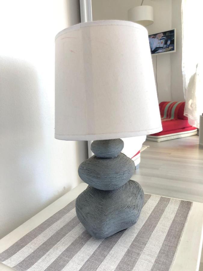 Charmant Studio A Cros De Cagnes Kültér fotó