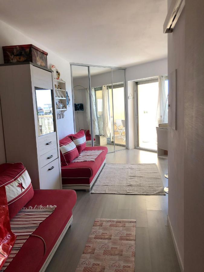 Charmant Studio A Cros De Cagnes Kültér fotó