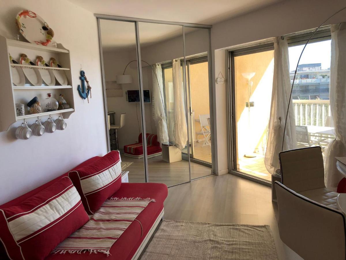 Charmant Studio A Cros De Cagnes Kültér fotó